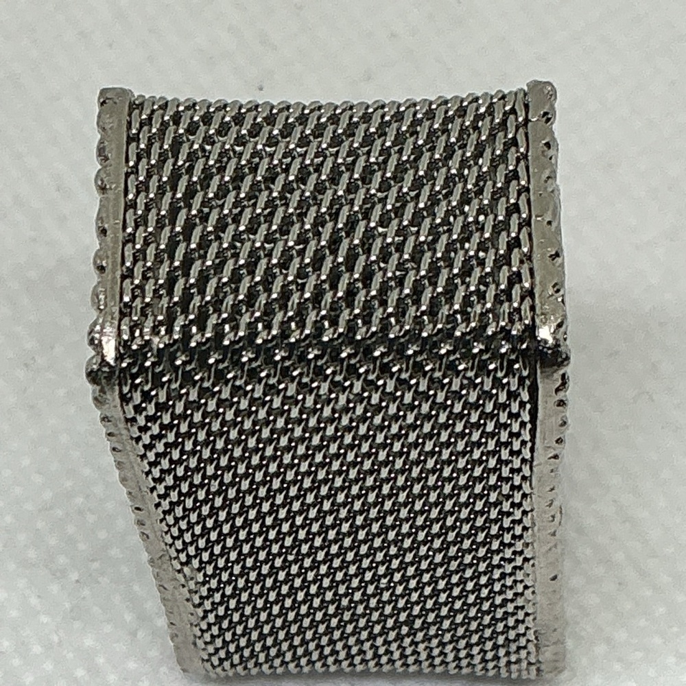 Vintage Vinaigrette Mesh Silver Tone Scent/Pill Box - Picture 7 of 9